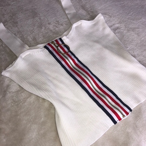 Crop Top - Picture 1 of 5